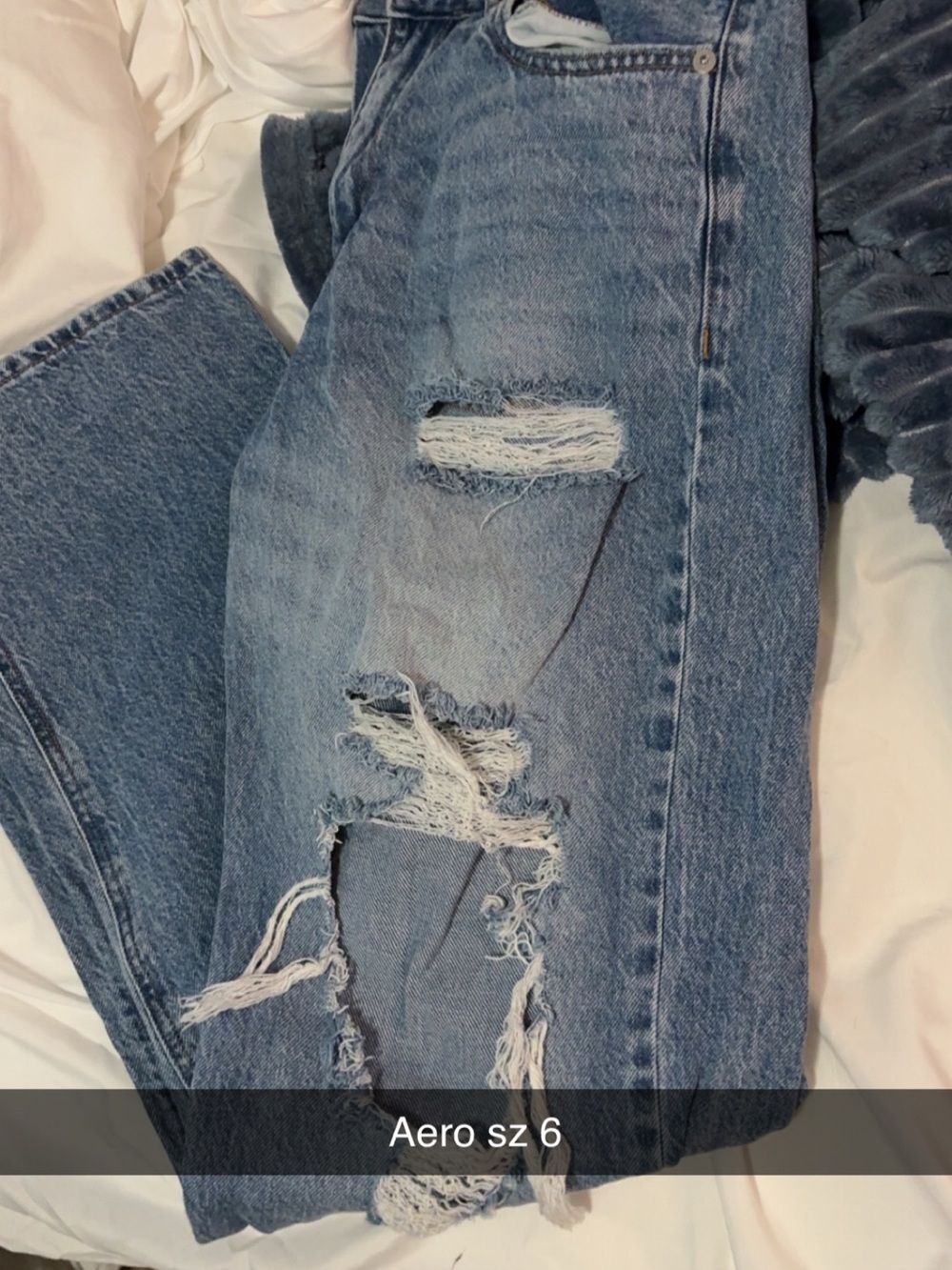 Aeropostale Light Blue Distressed Men's Relaxed Jeans